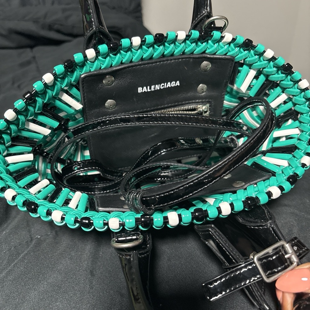 Balenciaga Green, White & Black Woven Tote - Picture 5 of 8